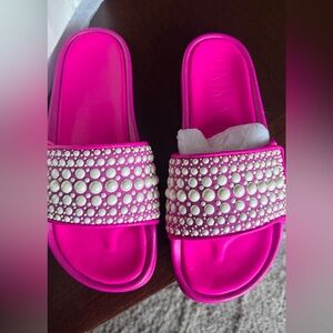 Jimmy Choo Fitz Fuchsia with Pearls NWT size 39 New never worn